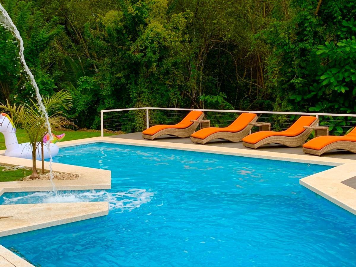 Aves Hotel Montezuma Bagian luar foto